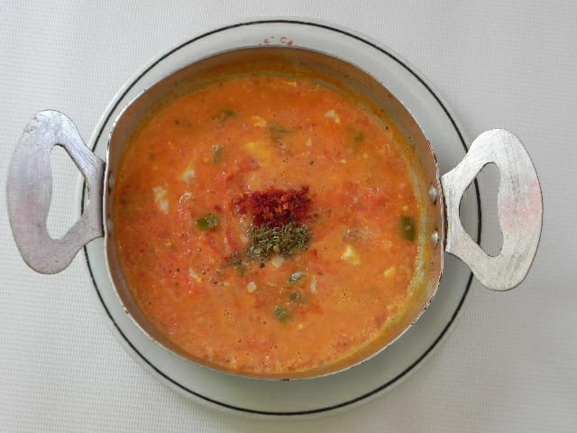 El Faro menüden yemek