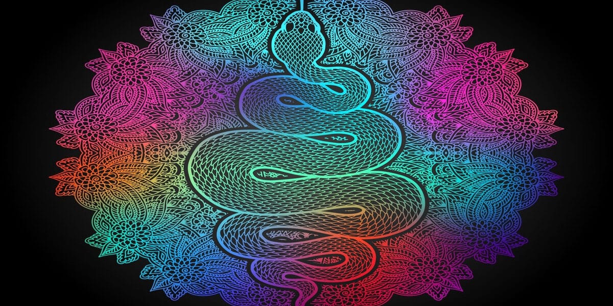 Kundalini enerjisini simgeleyen yılan figürü, Doğu mistisizminde bilinç ve ruhsal uyanışı temsil eden mistik sembol
